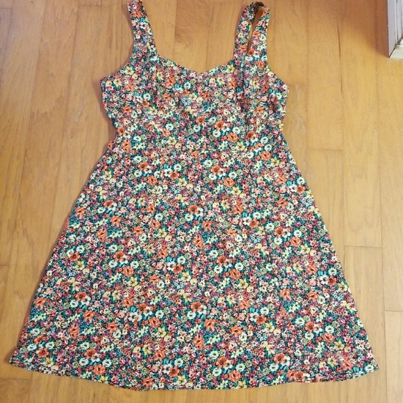 NWT Topshop Floral Sundress - Size 8 - Picture 4 of 8